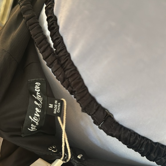 For love & Lemons🖤🤍 Midi Dress w/ roses• NWT • MEDIUM - Picture 10 of 12